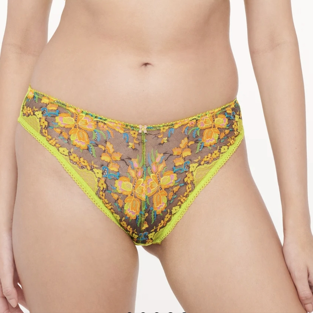 Sweetheart Lace High-Leg Bikini NWT